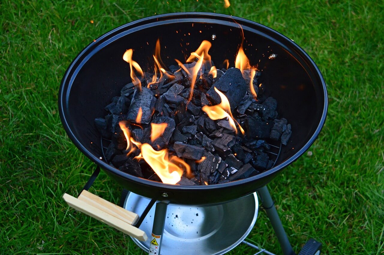 holzkohle im grill